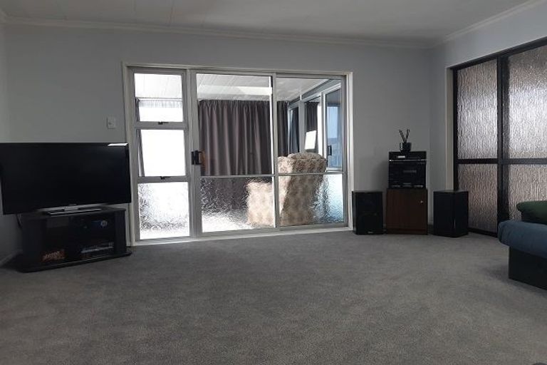 Photo of property in 13 Culzean Grove, Bell Block, New Plymouth, 4312