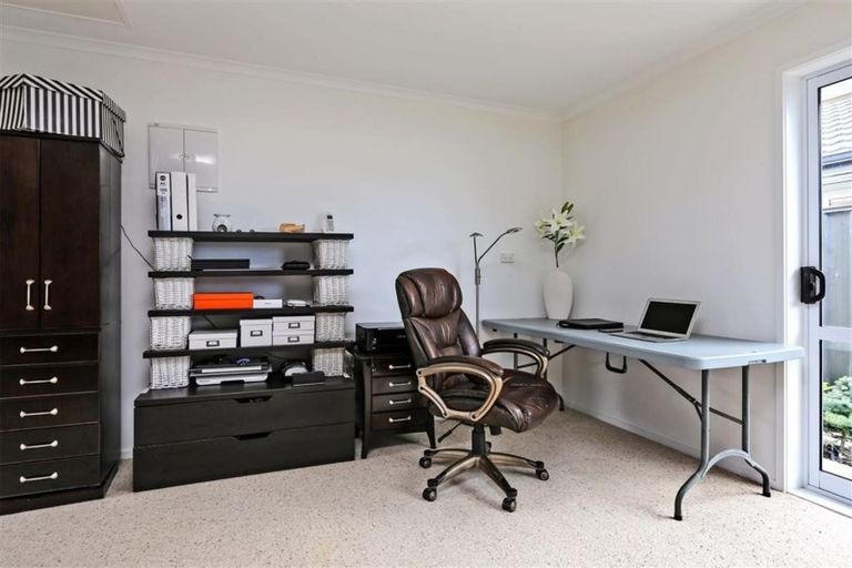 Photo of property in 7 Aparima Place, Awatoto, Napier, 4110