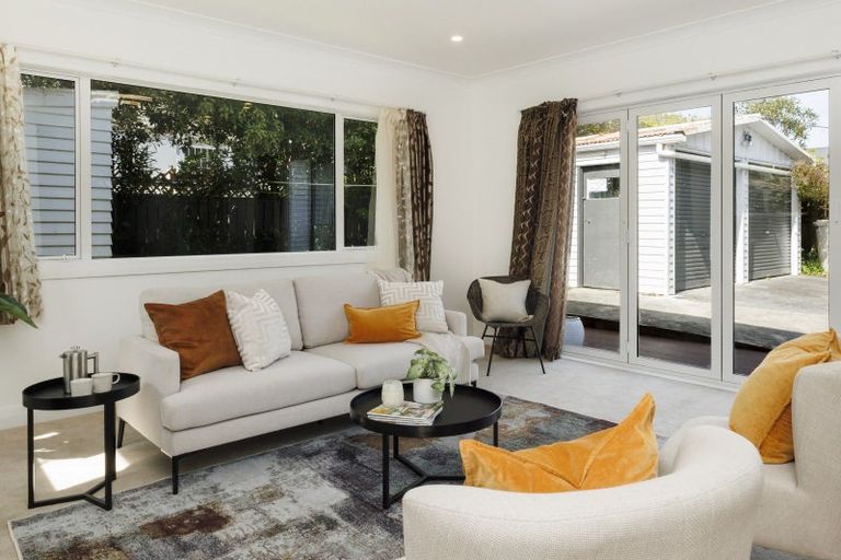 Photo of property in 17 Ranelagh Street, Karori, Wellington, 6012