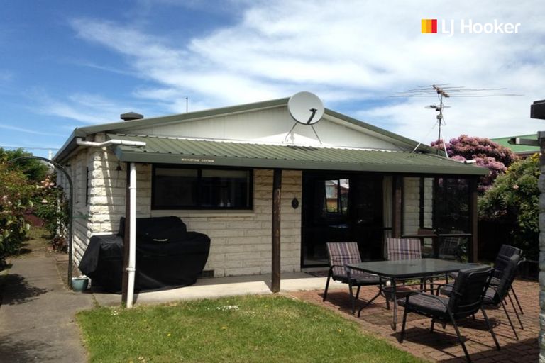 Photo of property in 16 Fawcett Street, South Dunedin, Dunedin, 9012