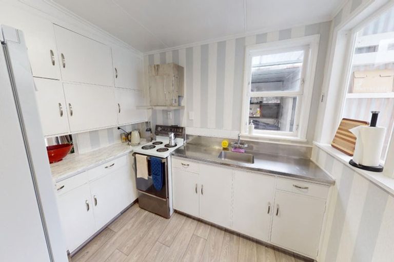 Photo of property in 10 Alexander Street, Awapuni, Palmerston North, 4412