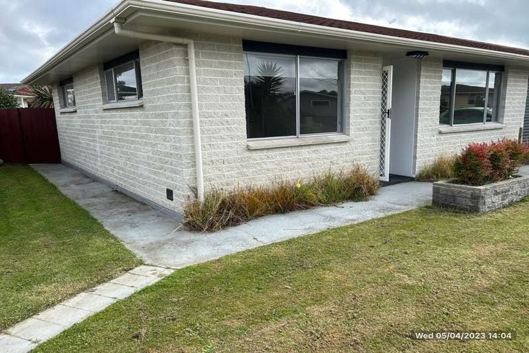 Photo of property in 22 Matai Street, Waikanae, 5036