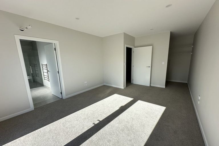 Photo of property in 10 George Yee Place, Taradale, Napier, 4112