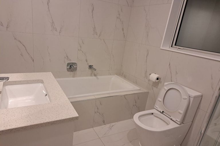 Photo of property in 5 Siren Street, Wainui, 0932