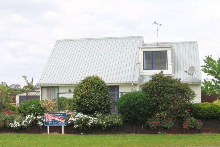 Photo of property in 8 Katterns Street, Katikati, 3129