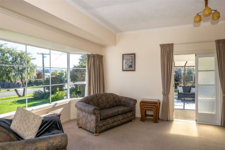 Photo of property in 11 Holdaway Street, Riversdale, Blenheim, 7201