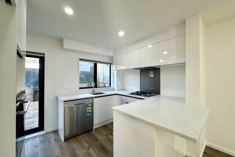 Photo of property in 7b Astor Place, Manurewa, Auckland, 2102