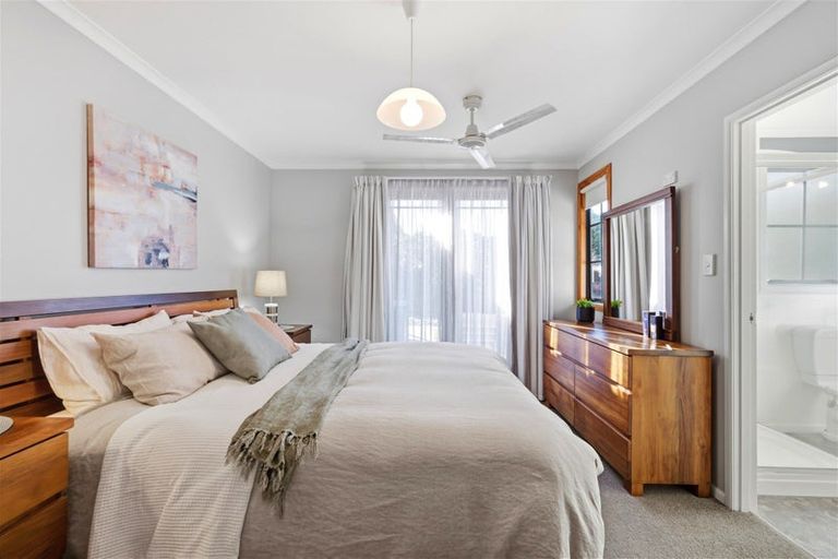Photo of property in 17 Parkerfield Place, Motueka, 7120