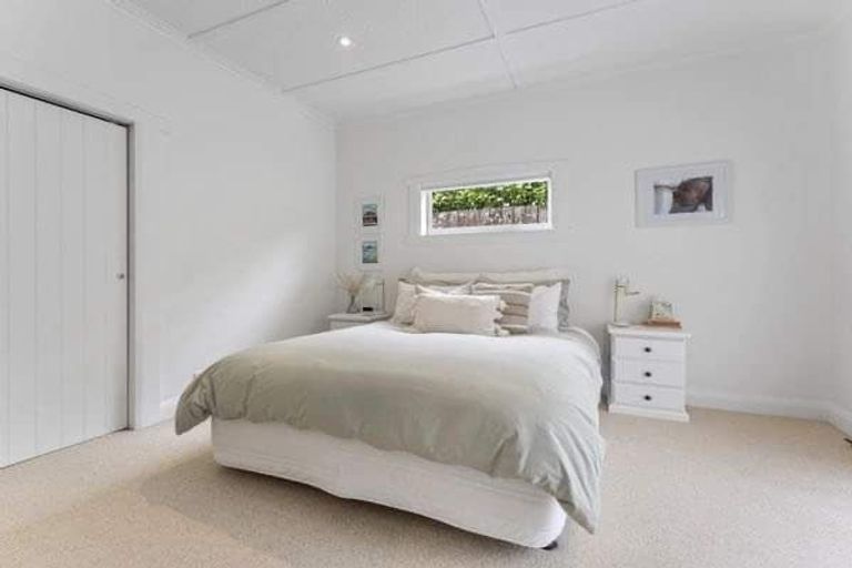 Photo of property in 6 Ngaio Street, Strandon, New Plymouth, 4312