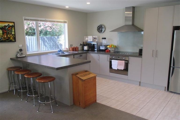 Photo of property in 68b Selwyn Street, Somerfield, Christchurch, 8024