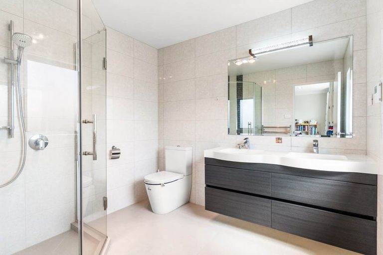 Photo of property in 40 Silver Moon Road, Albany Heights, Auckland, 0632