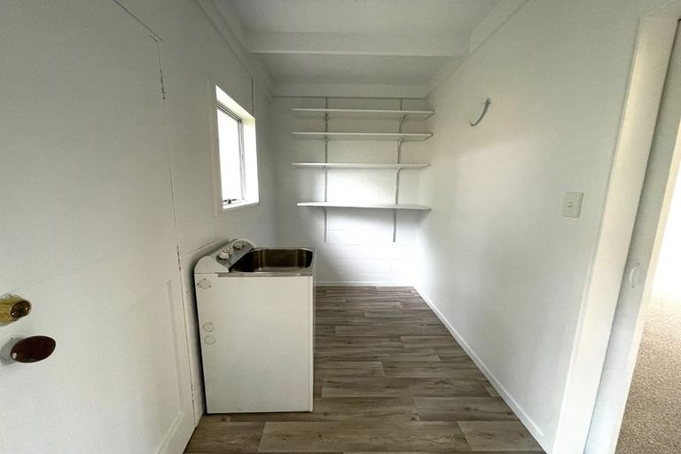 Photo of property in 2/29 Arlette Place, Massey, Auckland, 0614