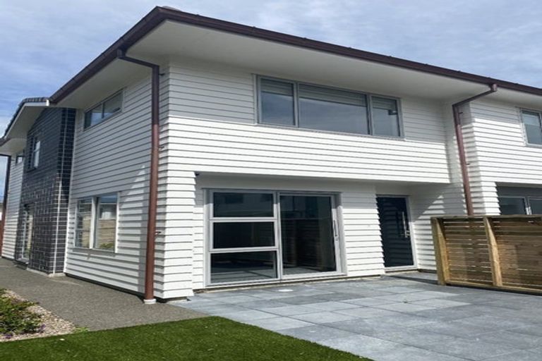 Photo of property in 9 John Reynolds Square, Hutt Central, Lower Hutt, 5010