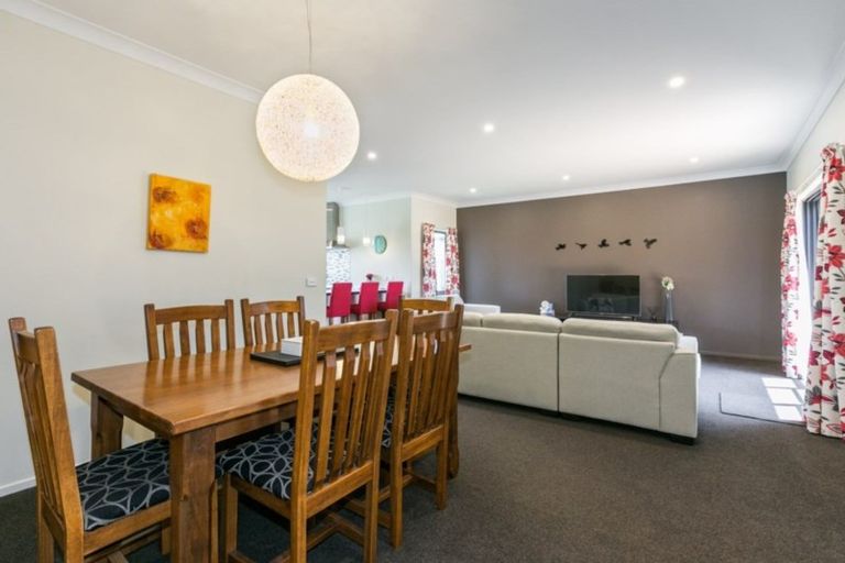 Photo of property in 14 Greenlea Place, Frimley, Hastings, 4120