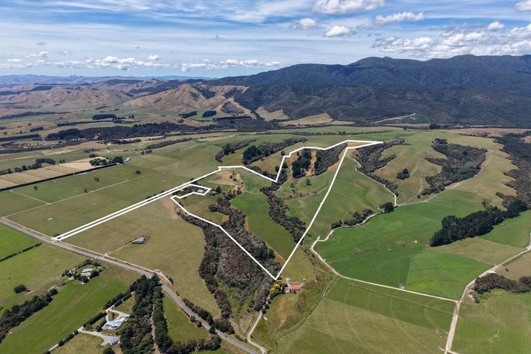 Photo of property in 1937 Lake Ferry Road, Pirinoa, Featherston, 5772