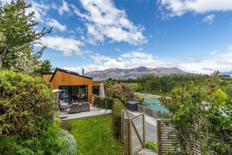 Photo of property in 73 Cotter Avenue, Arrowtown, 9302