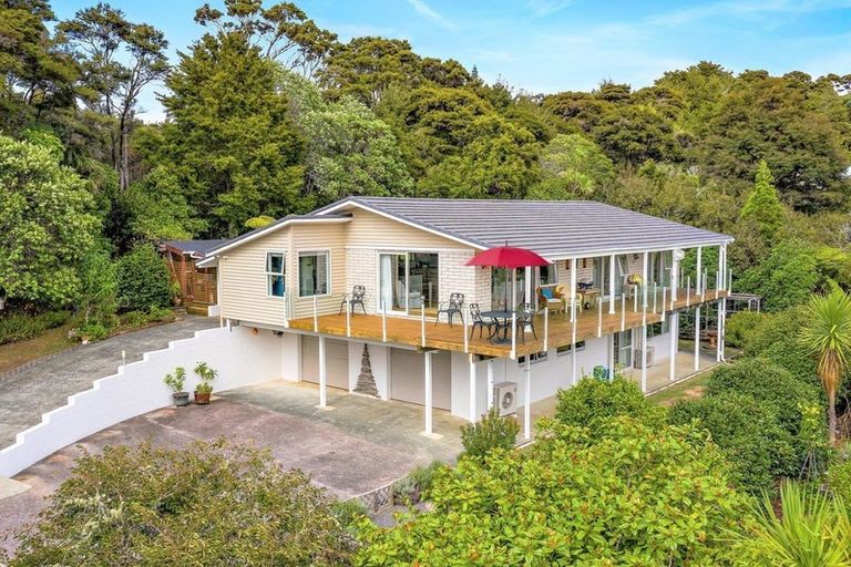 Photo of property in 1002 Sandspit Road, Sandspit, Warkworth, 0982