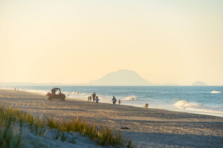 Photo of property in 2a Taylor Road, Papamoa Beach, Papamoa, 3118