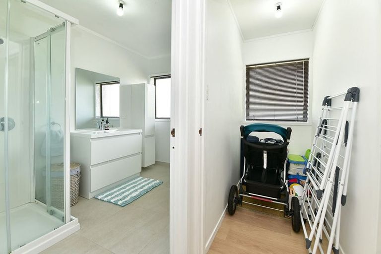 Photo of property in 75 Bay Street, Red Beach, 0932