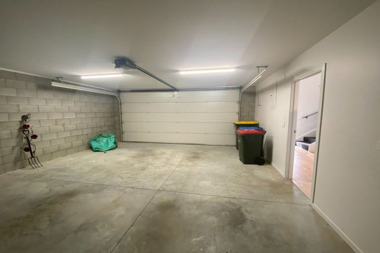 Photo of property in 12 Farrant Drive, Wanaka, 9305