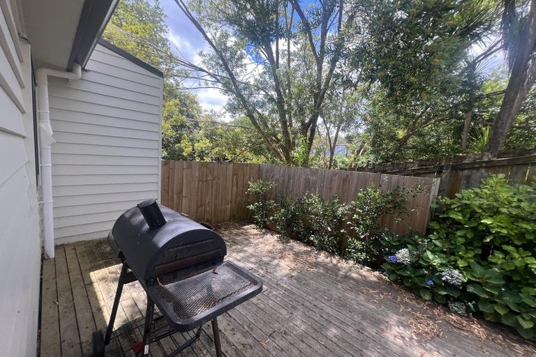 Photo of property in 45 Seon Place, Birkdale, Auckland, 0626