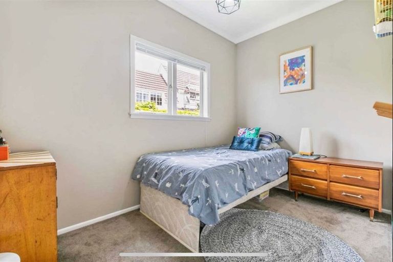 Photo of property in 2/5 Elderwood Lane, Belmont, Auckland, 0622