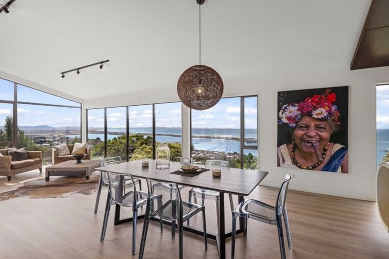 Photo of property in 109c Moncks Spur Road, Redcliffs, Christchurch, 8081