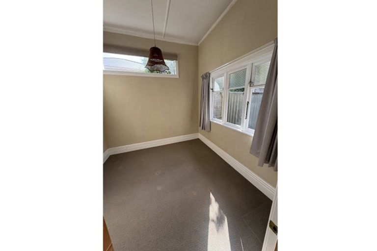 Photo of property in 174 Hanson Street, Newtown, Wellington, 6021