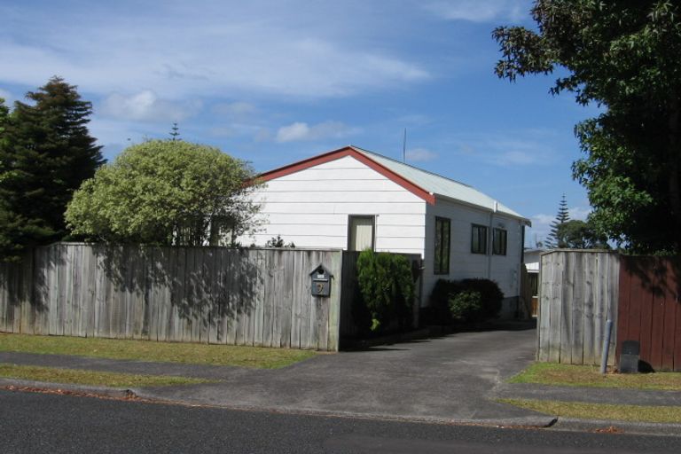 Photo of property in 9 Wilkinson Way, Browns Bay, Auckland, 0630