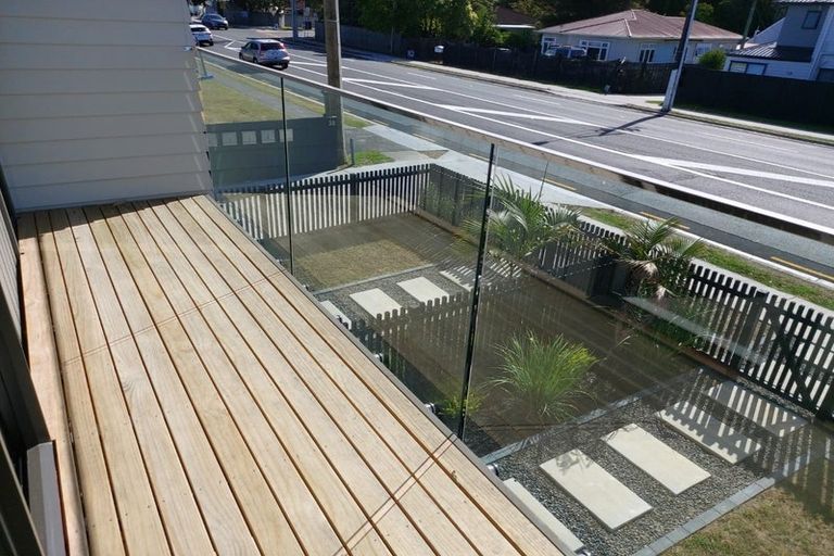 Photo of property in 1/30 West Coast Road, Glen Eden, Auckland, 0602