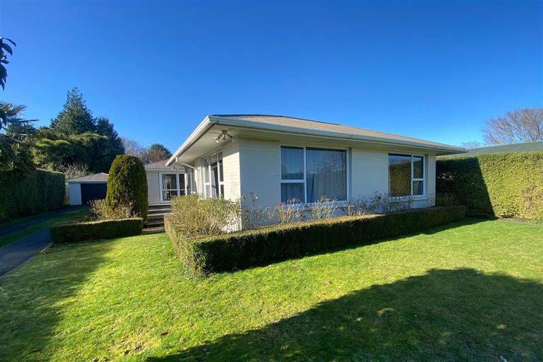 Photo of property in 8 Yardley Street, Avonhead, Christchurch, 8042