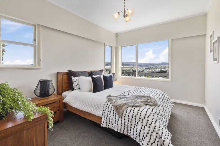 Photo of property in 57 Kinghorne Street, Strathmore Park, Wellington, 6022