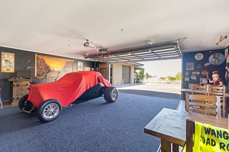 Photo of property in 456 Stoney Creek Road, Kelvin Grove, Palmerston North, 4470