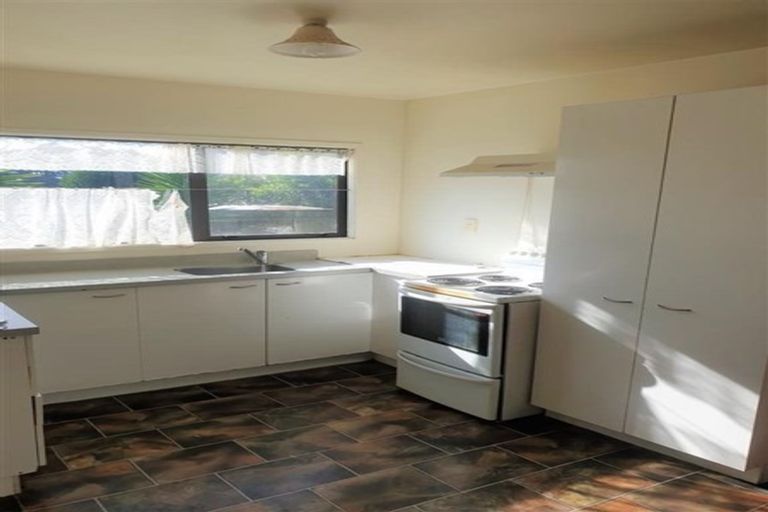 Photo of property in 1/39 Kopara Place, Clendon Park, Auckland, 2103