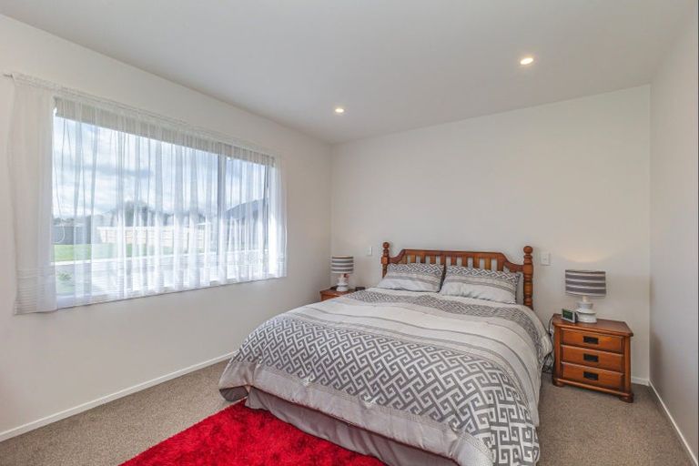 Photo of property in 5 Oak Place, Levin, 5510