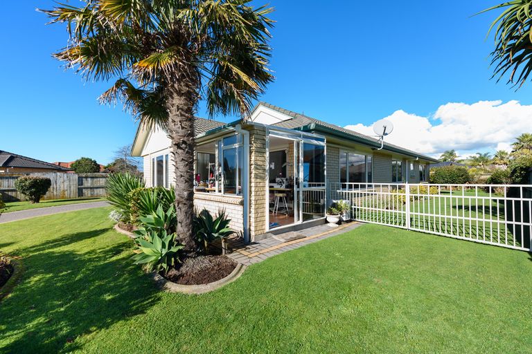 Photo of property in 23 Pacific Cove Drive, Papamoa Beach, Papamoa, 3118