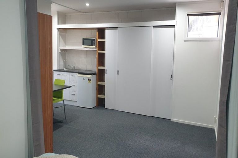 Photo of property in 21 Caversham Drive, Torbay, Auckland, 0630