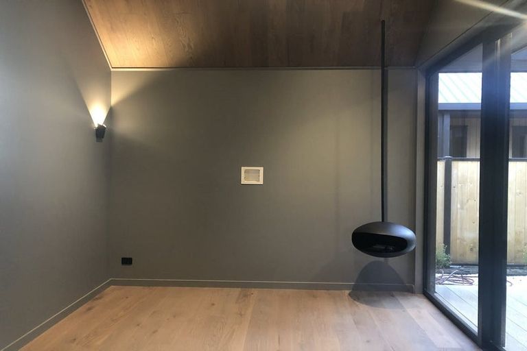 Photo of property in 69 Spur Ridge Rise, Jacks Point, 9371