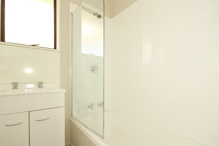 Photo of property in 13a Adkin Avenue, Levin, 5510