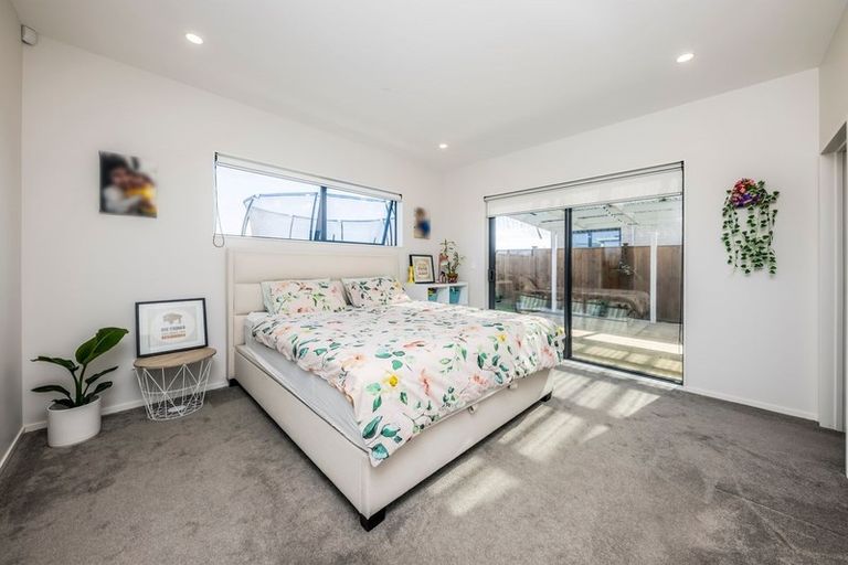 Photo of property in 10 Earlywood Road, Takanini, 2110