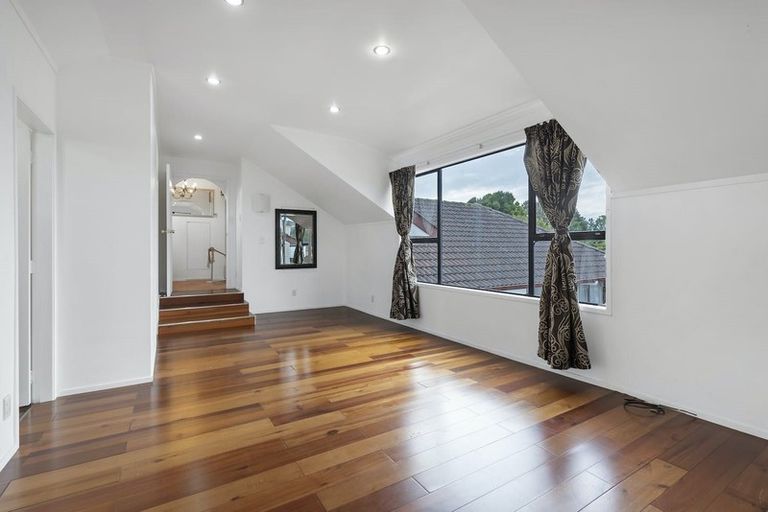 Photo of property in 41 Millen Avenue, Pakuranga, Auckland, 2010