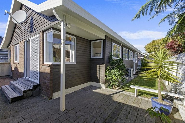 Photo of property in 90a Epuni Street, Epuni, Lower Hutt, 5011