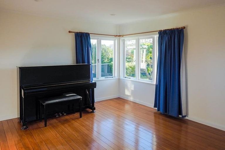 Photo of property in 56 Nile Road, Milford, Auckland, 0620