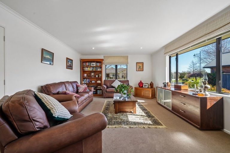 Photo of property in 10 Hawthorn Mews, Rangiora, 7400