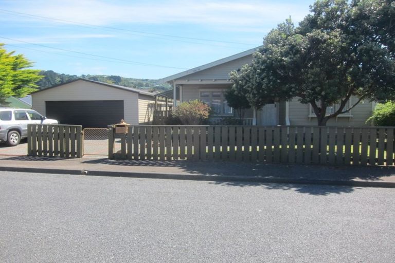 Photo of property in 11 Valentine Street, Alicetown, Lower Hutt, 5010