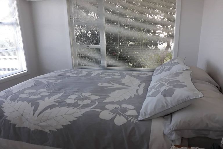 Photo of property in 36 Tui Glen Road, Birkenhead, Auckland, 0626