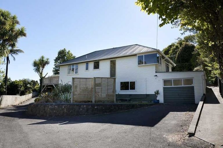 Photo of property in 10a Camden Street, Vogeltown, New Plymouth, 4310