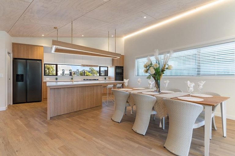 Photo of property in 115 The Boulevard, Papamoa Beach, Papamoa, 3118