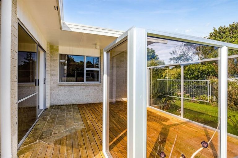 Photo of property in 18 George Street, Hawera, 4610