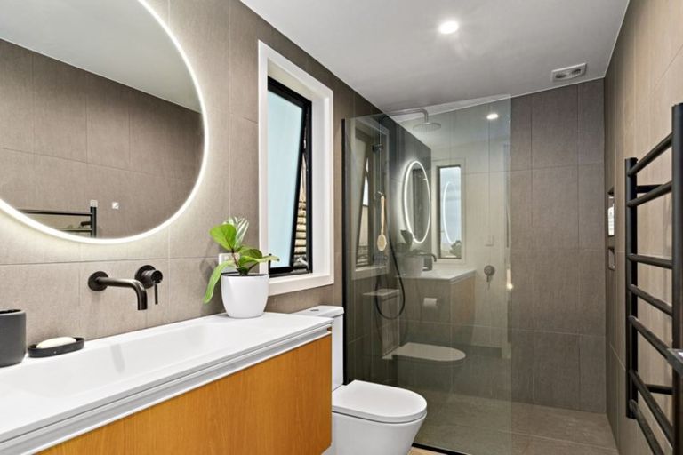 Photo of property in 17 Ariel Place, Snells Beach, 0920